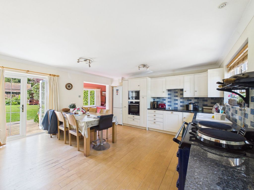 Property photo 2 of 42