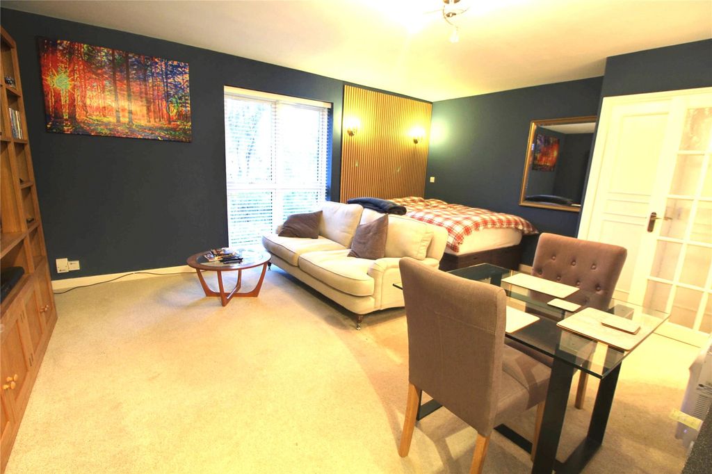 Property photo 3 of 10 Picture No. 13