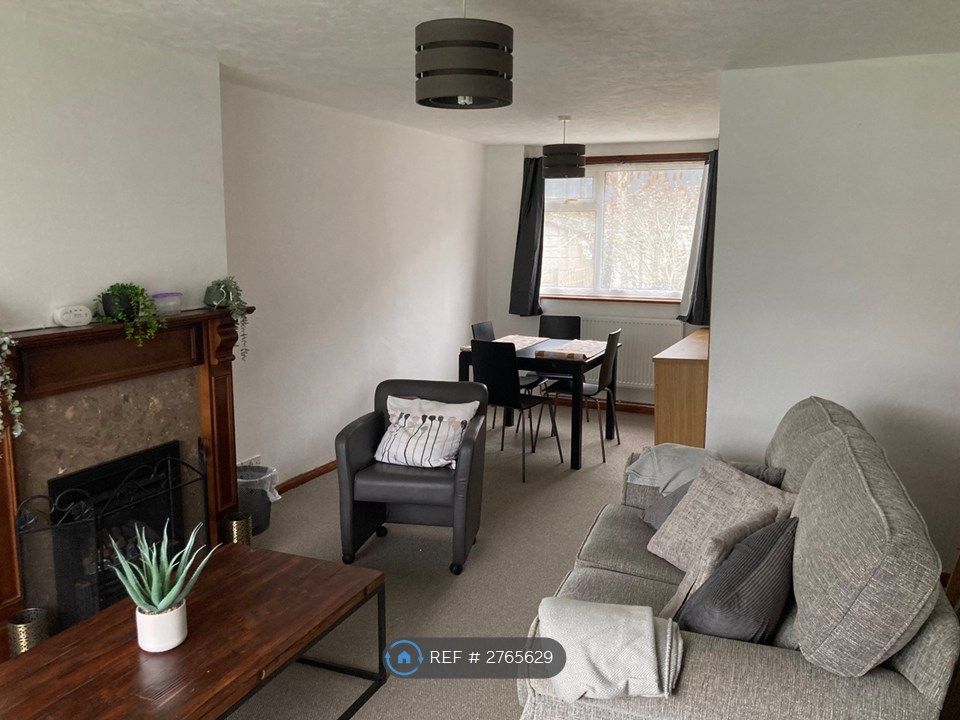 Property photo 2 of 5 Dinning Room/Lounge