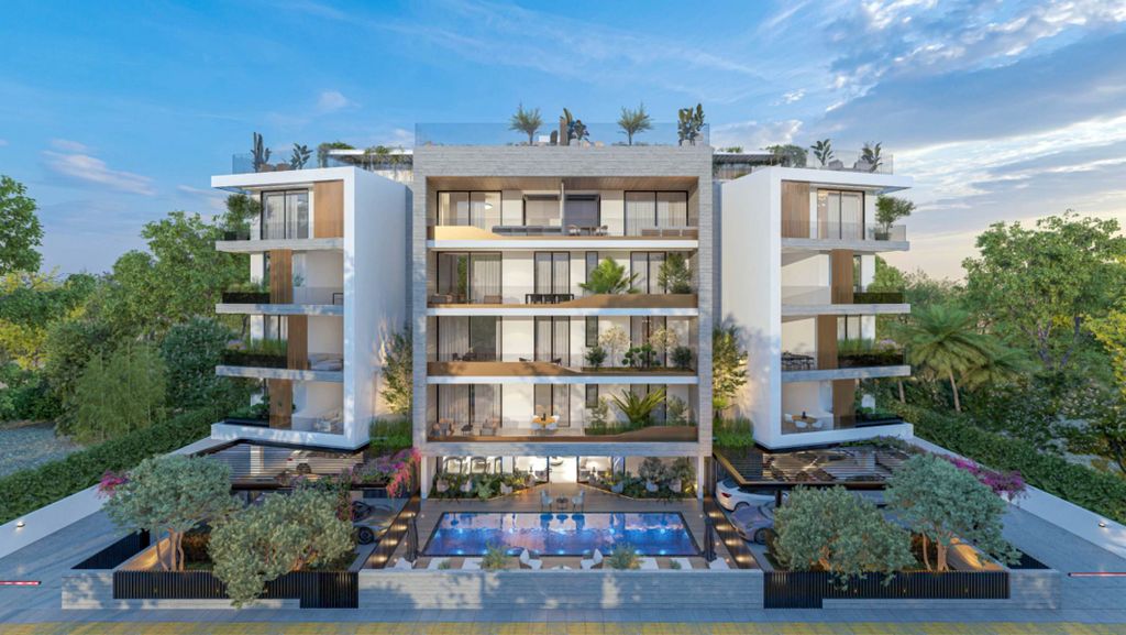 Property photo 2 of 27