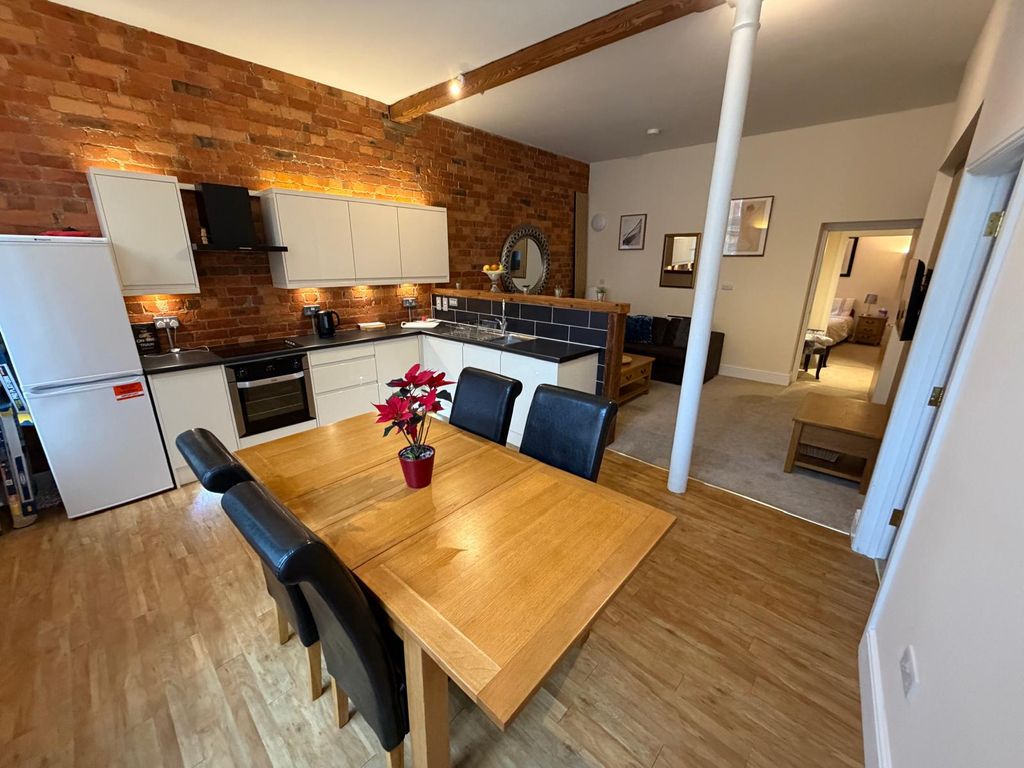 Property photo 3 of 18 Front