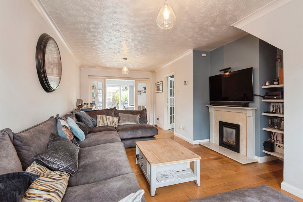 Property photo 2 of 16