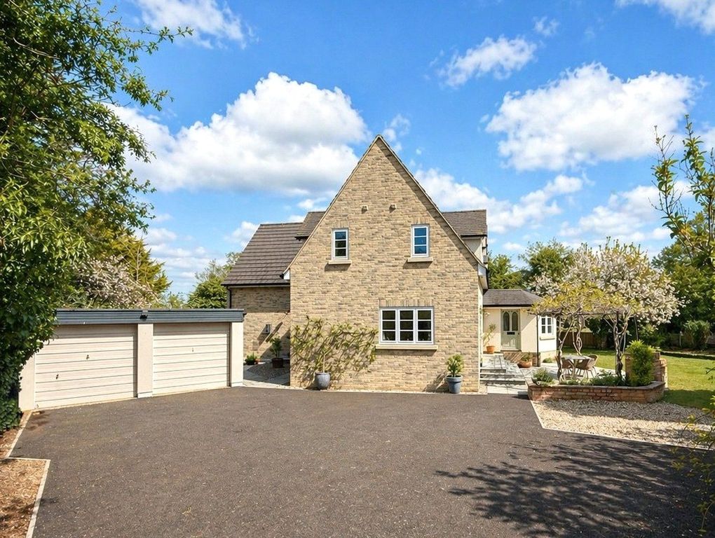 Property photo 1 of 22 Picture No. 39