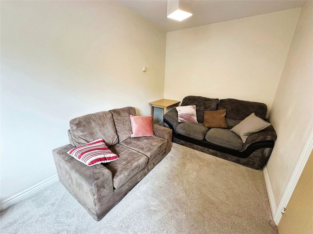 Property photo 3 of 16 Living Room