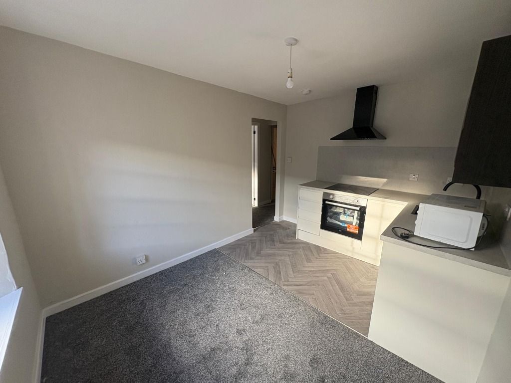 Property photo 3 of 8 Photo 3