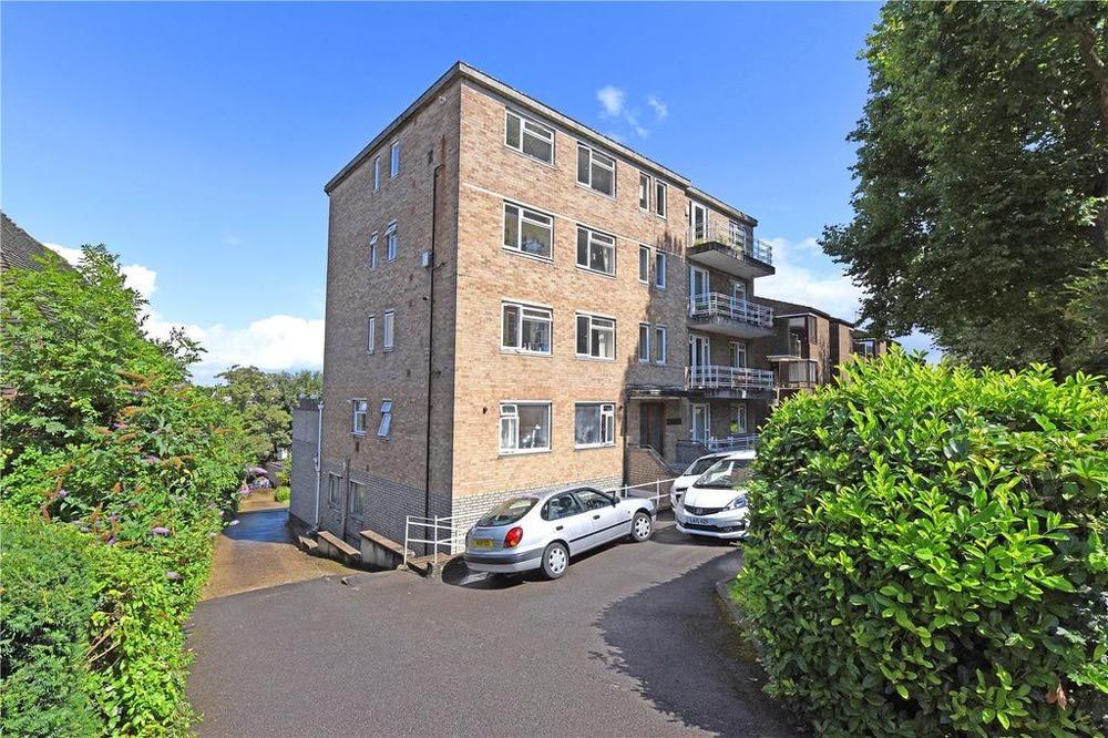 Property photo 1 of 8