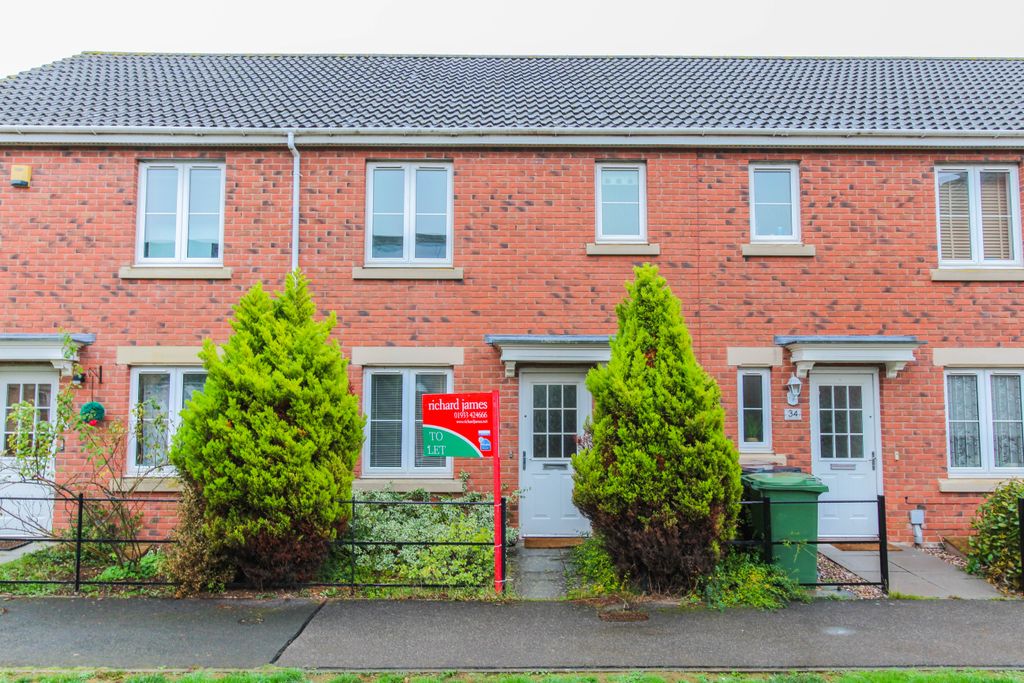 Property photo 1 of 10 Front