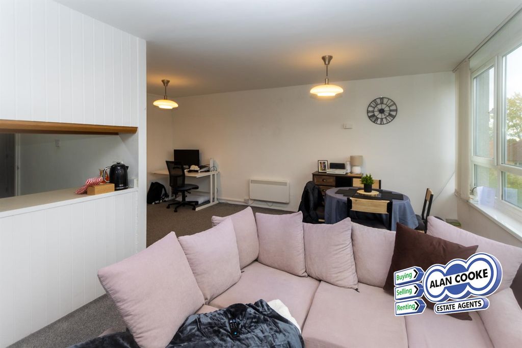 Property photo 2 of 9 L-Shaped Living Room