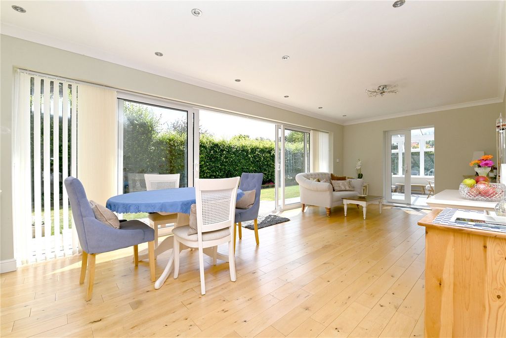 Property photo 2 of 20 Picture No. 22