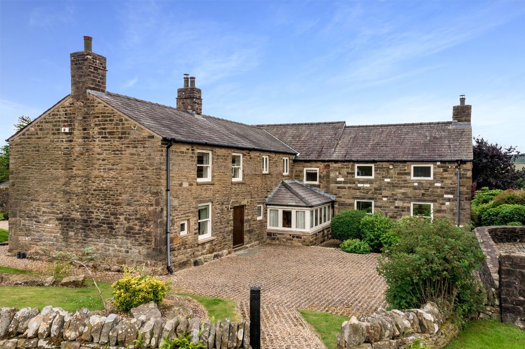 Property photo 2 of 35 3761725