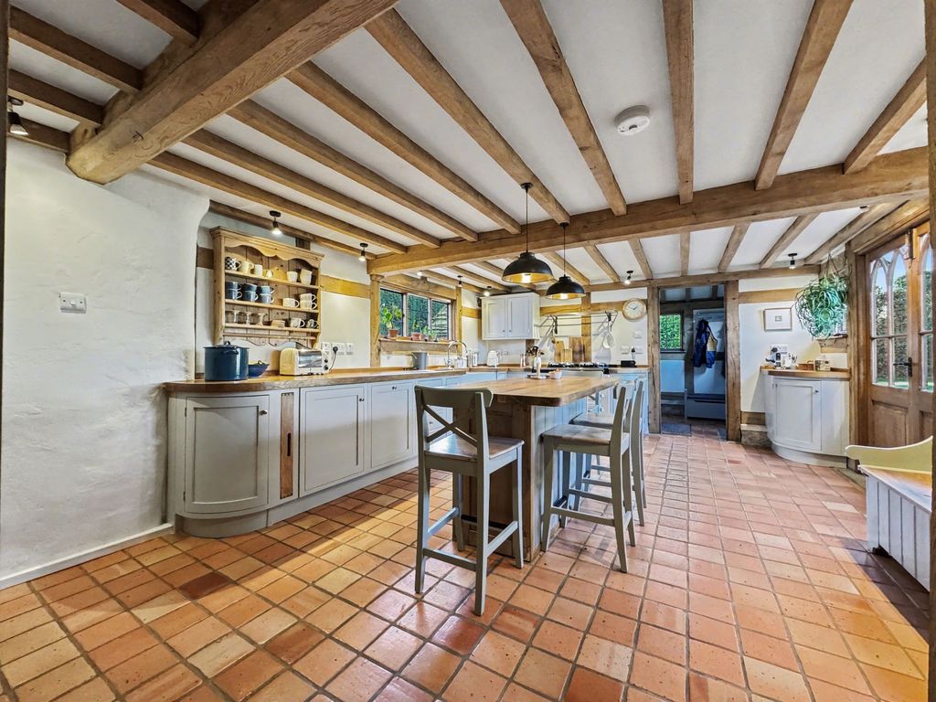 Property photo 3 of 18