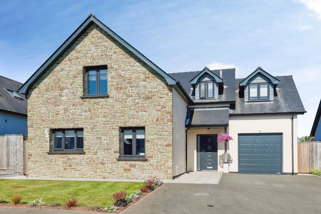 Property photo 1 of 25 Pbox-Img.Jpg