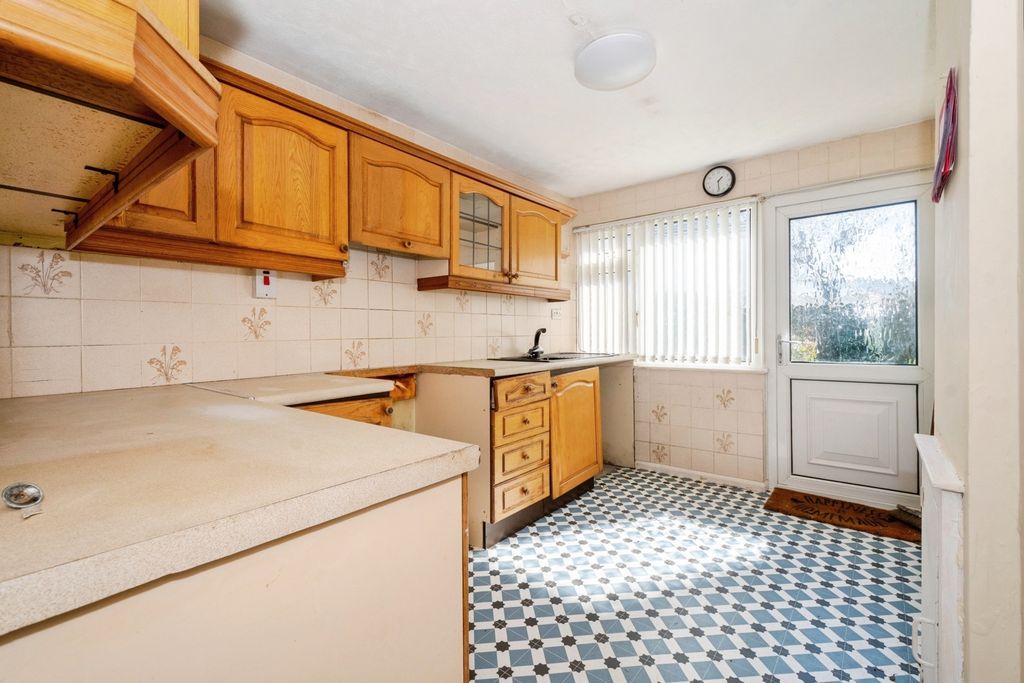 Property photo 3 of 18 Pbox-Img.Jpg