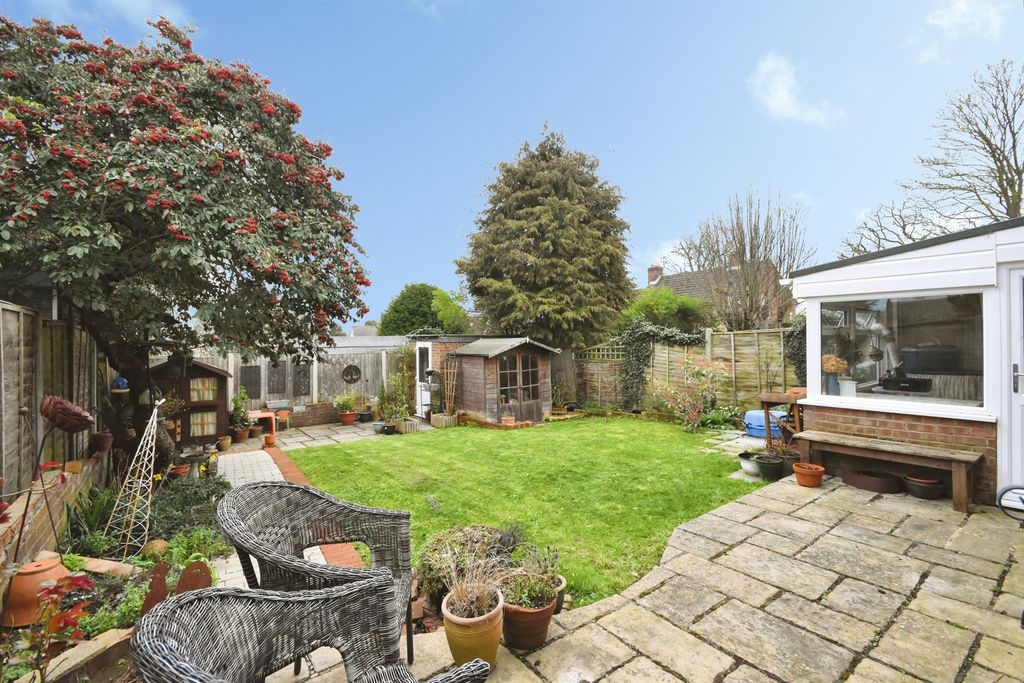 Property photo 3 of 20