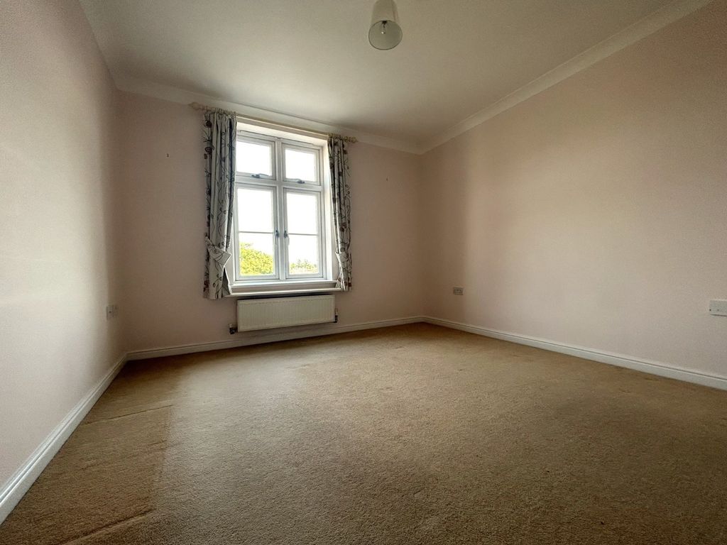 Property photo 2 of 8 Picture No. 02