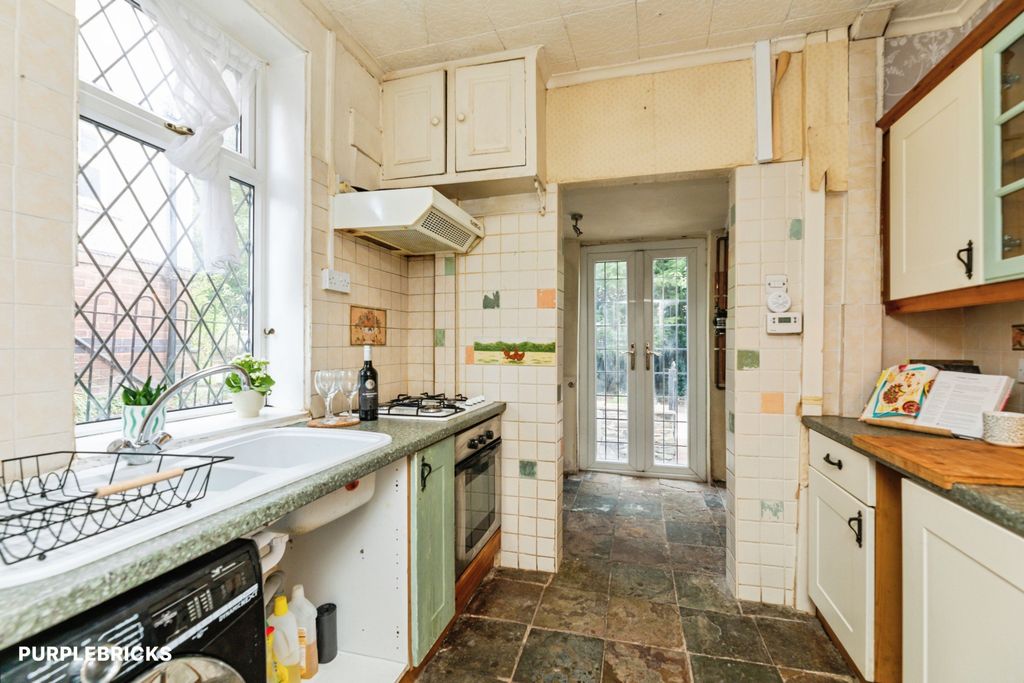 Property photo 2 of 17