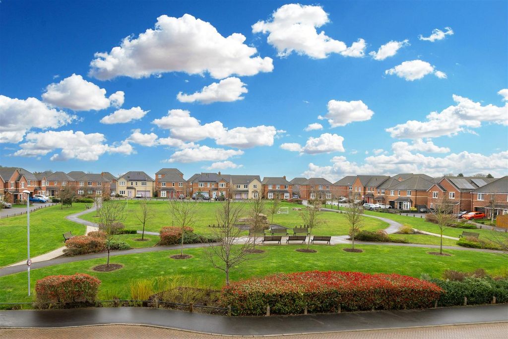 Property photo 2 of 23 Exterior