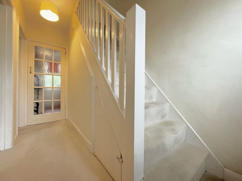 Property photo 2 of 25