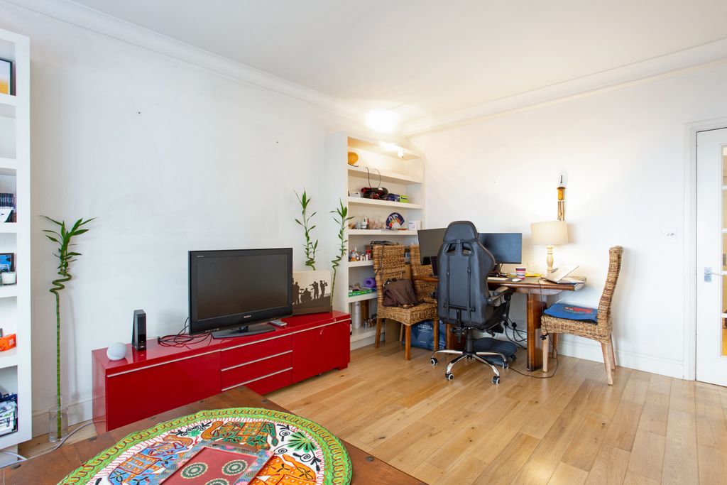 Property photo 3 of 13 3