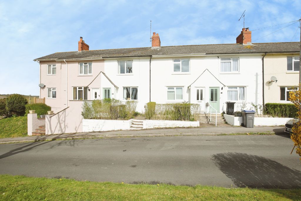 Property photo 2 of 19