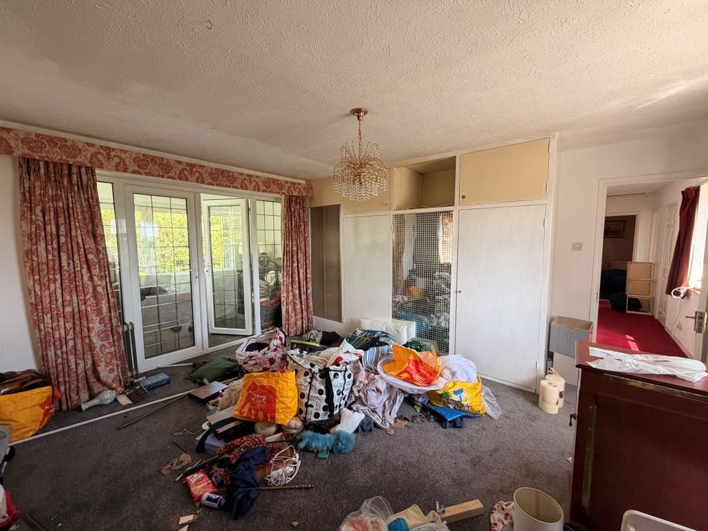 Additional image 13 of 5 bed detached house for saleOsborne Manor, Farnham Road, Sleaford, Bordon, Hampshire GU35