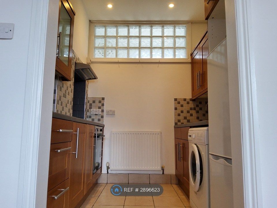 Property photo 3 of 5