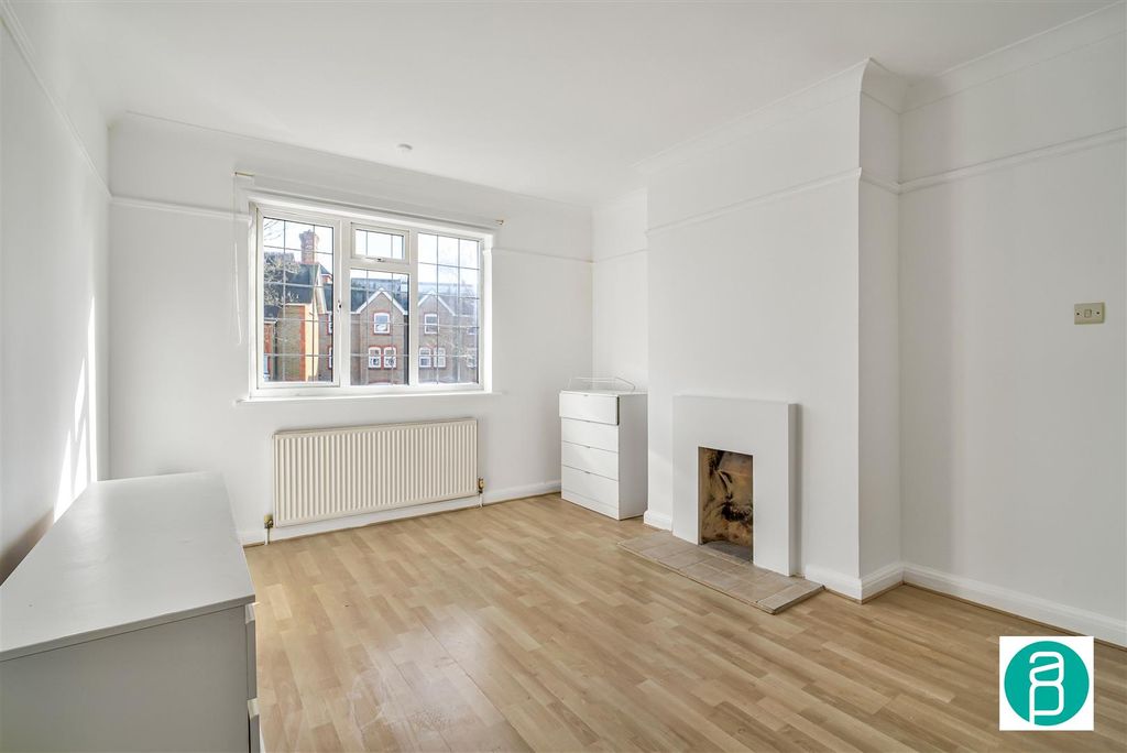 Property photo 2 of 13 4_Spring_House__105_Kingston_Road__Sw19-18.Jpg