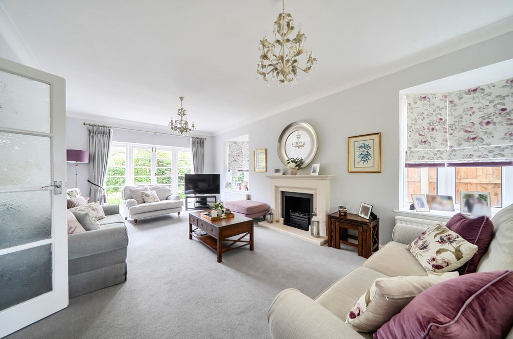 Property photo 3 of 29 1467884-23-6A19A7...