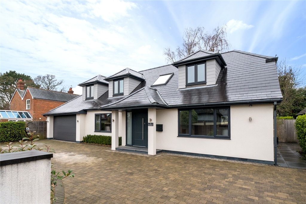 Property photo 2 of 22 Picture No. 09