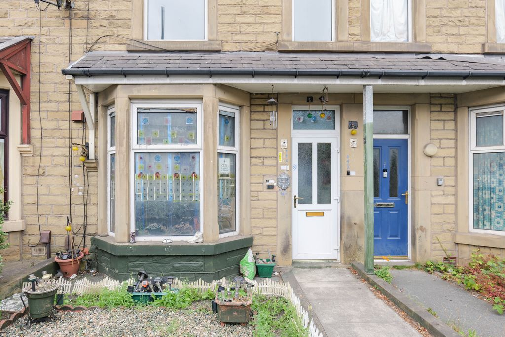 Property photo 1 of 26