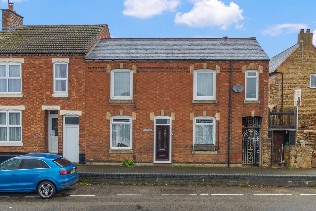 Property photo 1 of 24