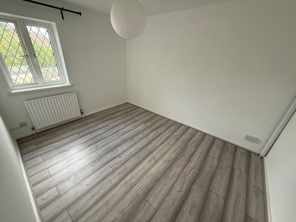 Property photo 3 of 9 Horbart Bedroom