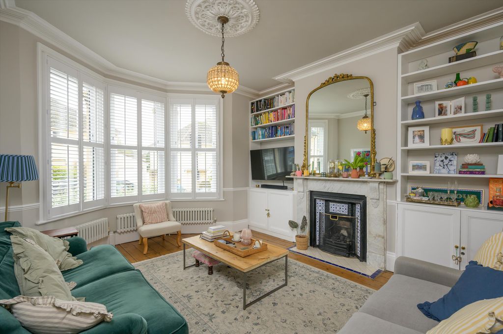 Property photo 3 of 16 Image