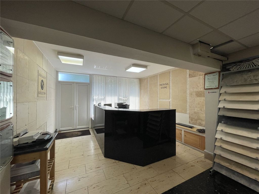 Property photo 3 of 13 Picture No. 02