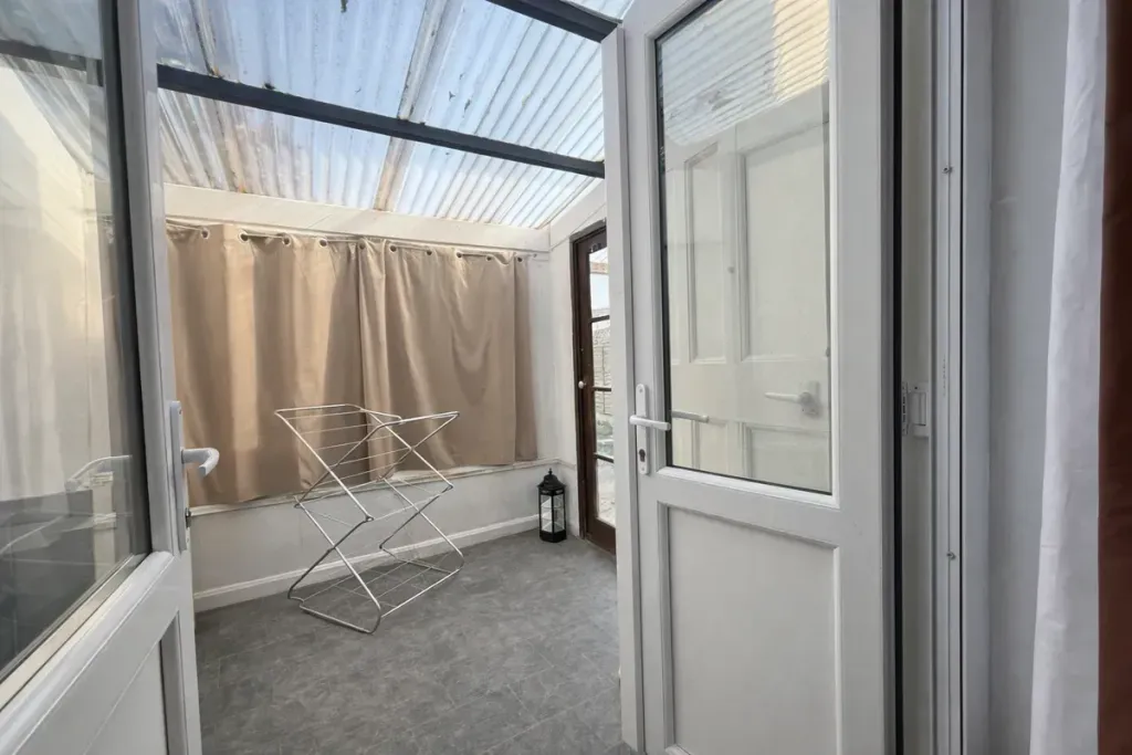 Property photo 3 of 23