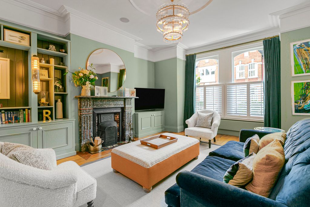 Property photo 1 of 18 Reception Room