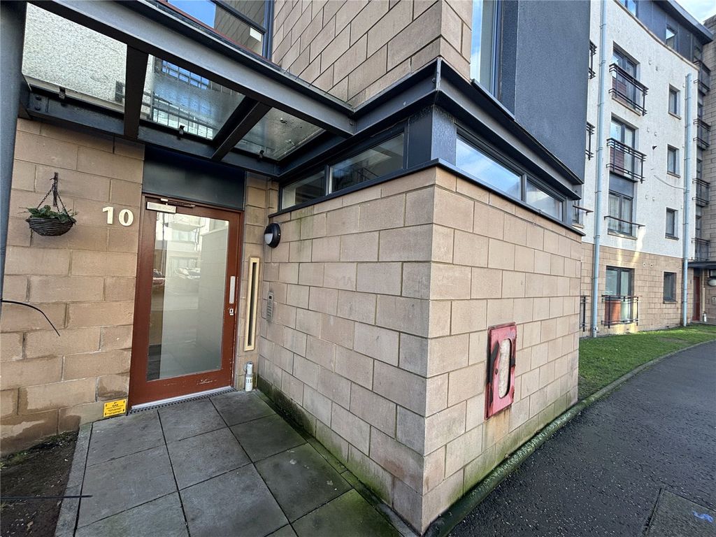 Property photo 2 of 14 Picture No. 02