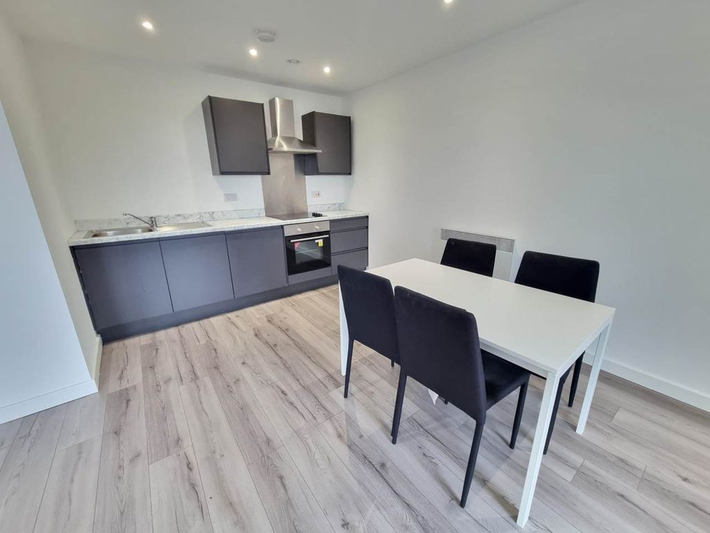 Property photo 3 of 15 20251013_140615