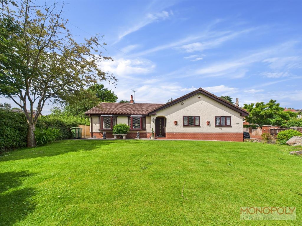 Property photo 1 of 32 Cam01943G0-Pr0460-Still018.Jpg