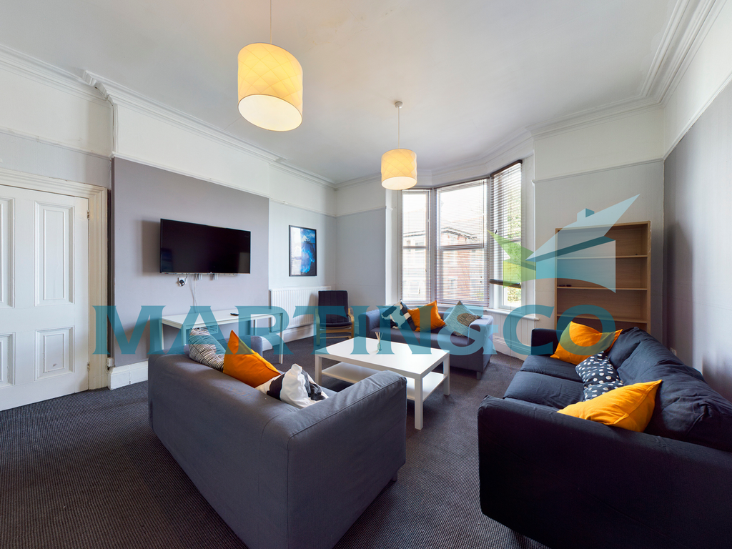 Property photo 3 of 35