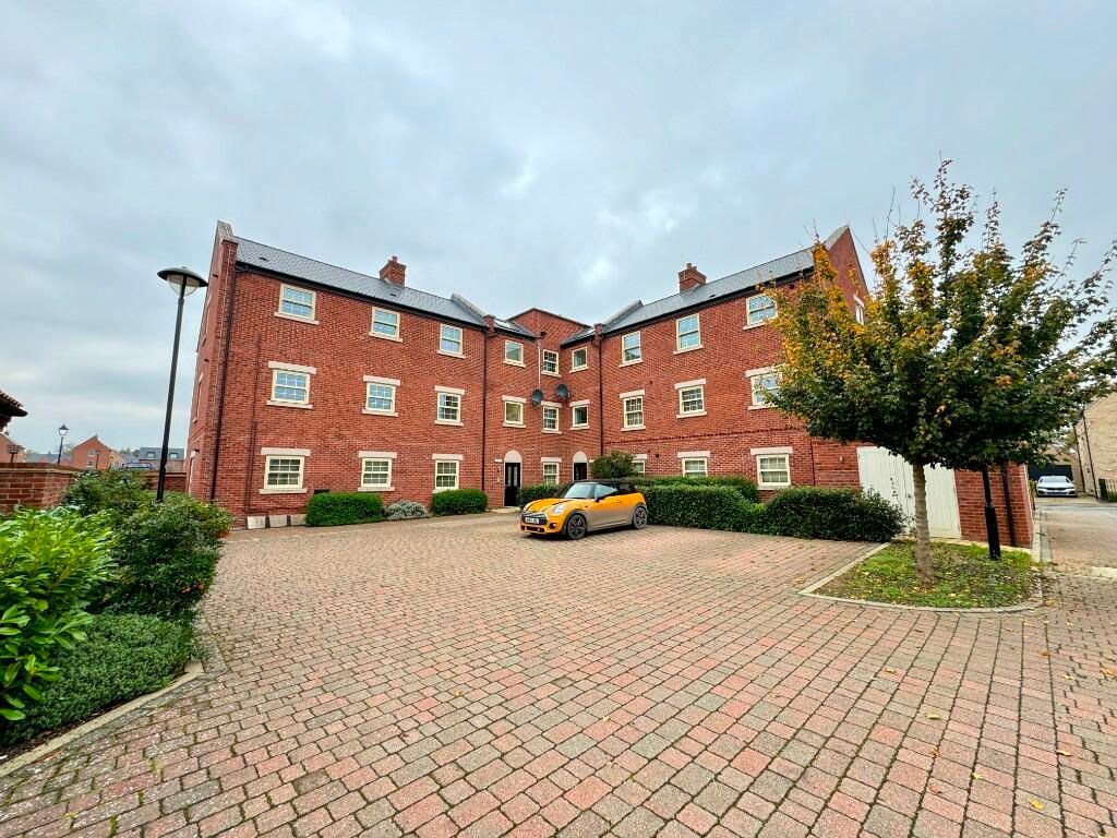 Property photo 1 of 8