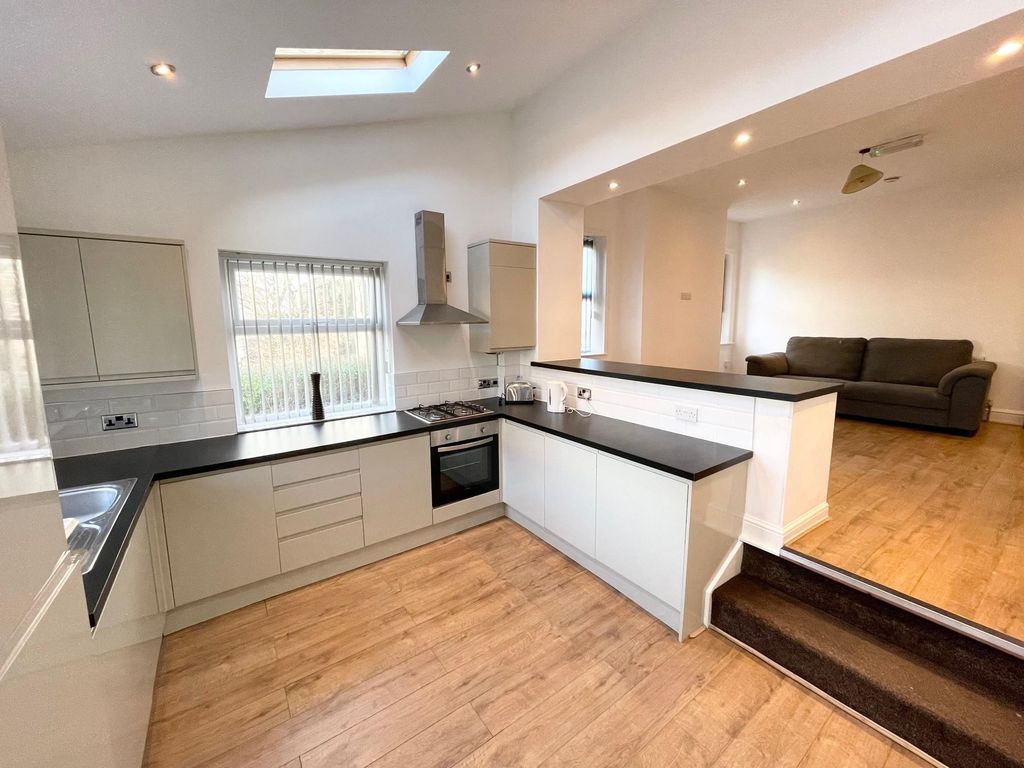 Property photo 2 of 15 0 General