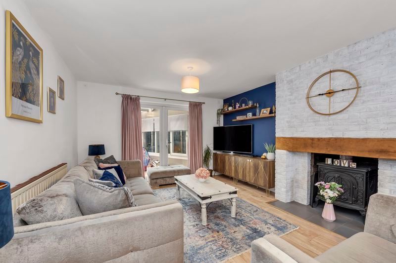 Property photo 3 of 26 Sitting Room