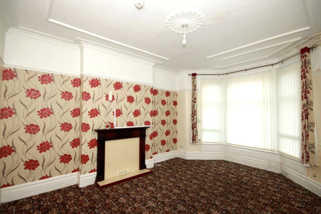 Property photo 3 of 18 Picture No. 14
