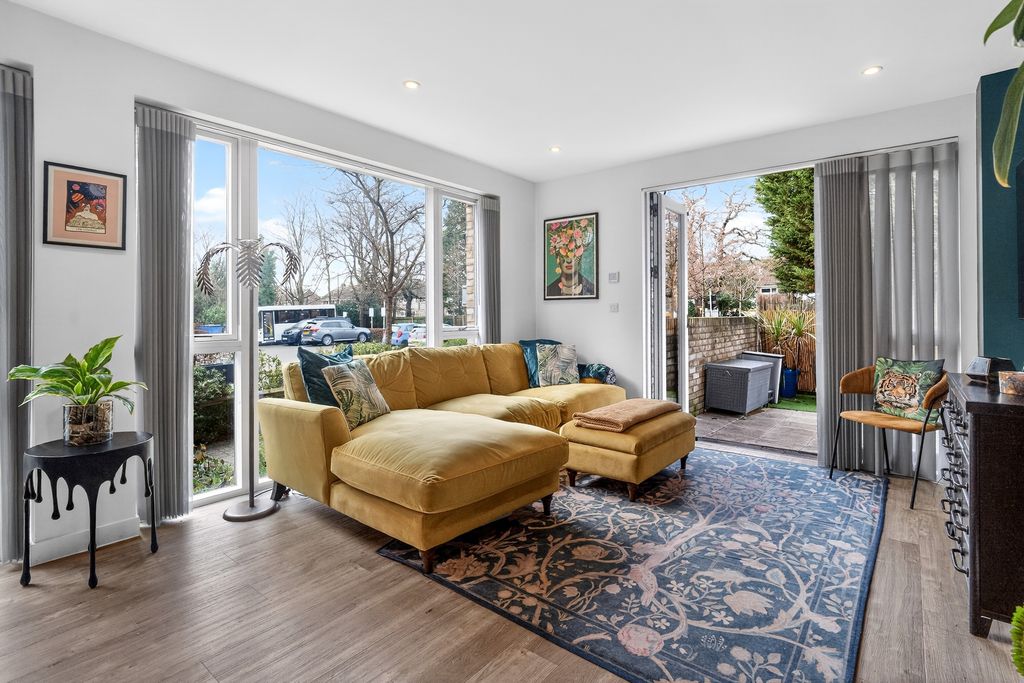 Property photo 1 of 20