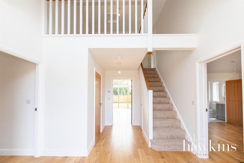 Property photo 2 of 25 3486-12.Jpg