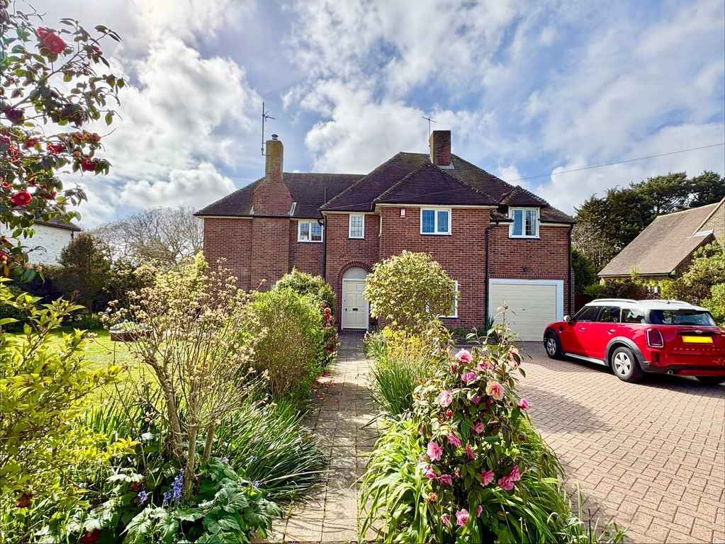 Property photo 1 of 40