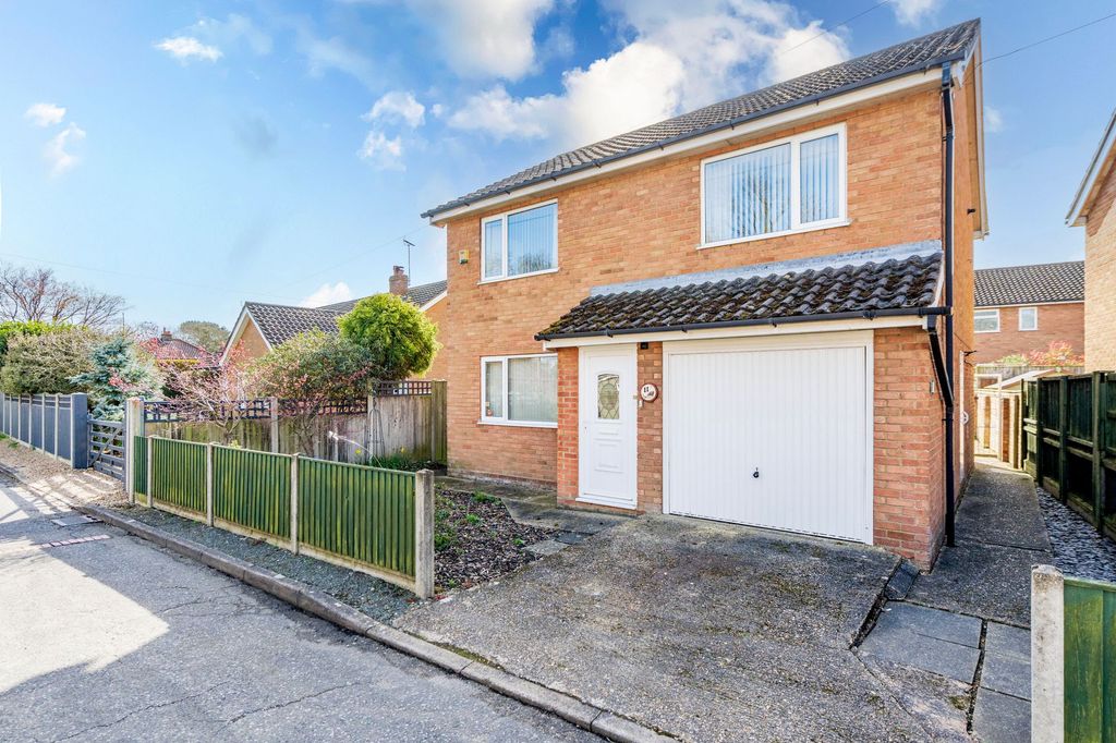 Property photo 1 of 15