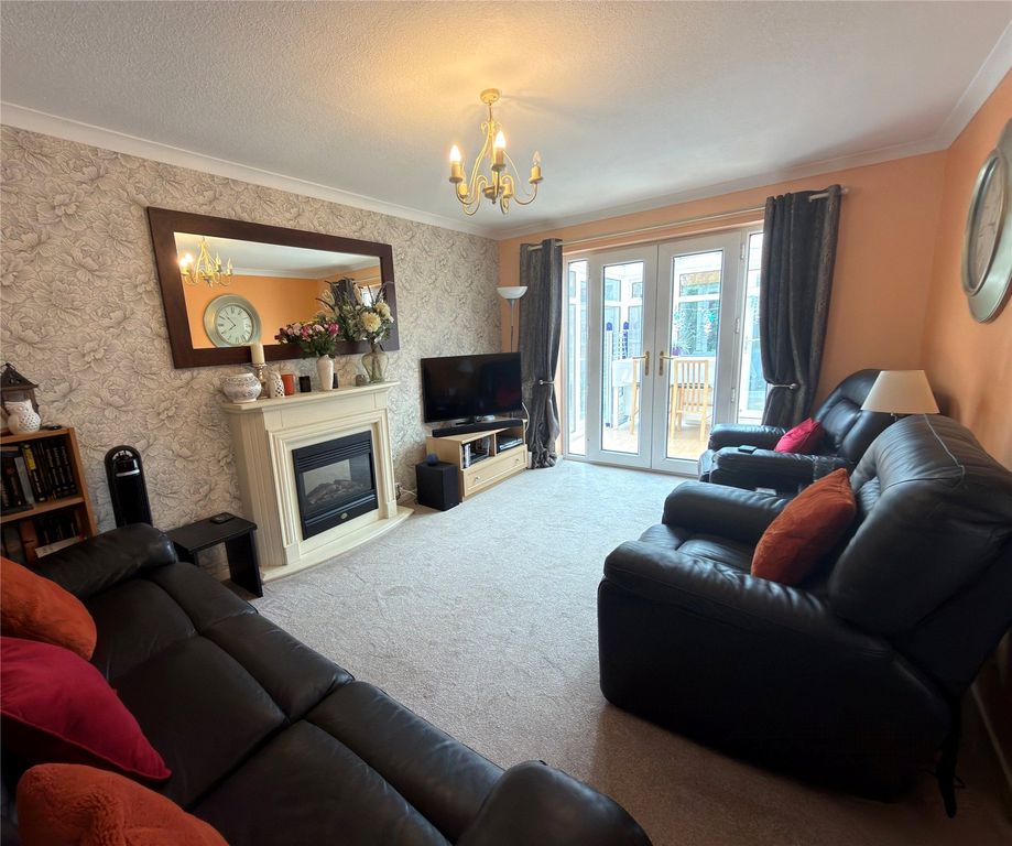 Property photo 2 of 12 Picture No. 28