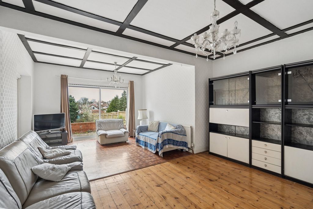 Property photo 3 of 15